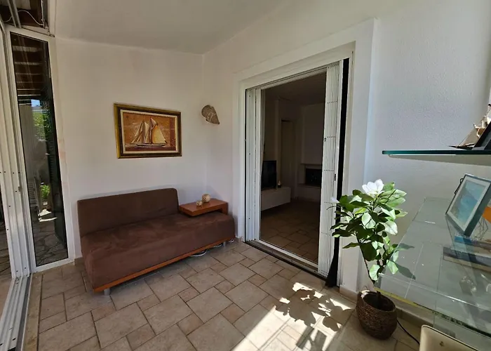 فيلة Corfu 13 غليفادا