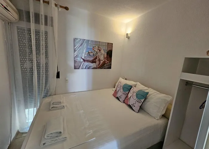 فيلة Corfu 13 غليفادا