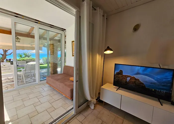 Corfu 13 فيلة غليفادا