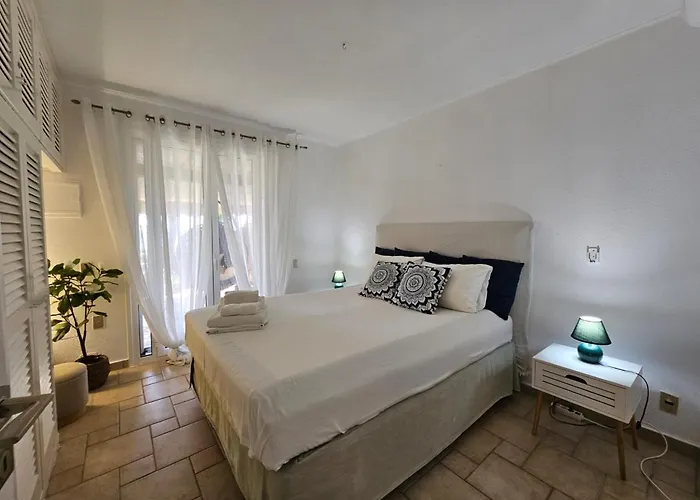 Corfu 13 Glifada